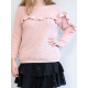 Różowy sweter z falbanką